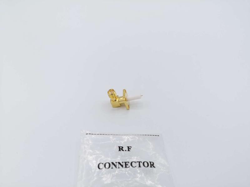 
<span>کانکتور SMA مادگی پنلی چهار سوراخه تفلون بلند رایت(90درجه)(C1286)</span>
